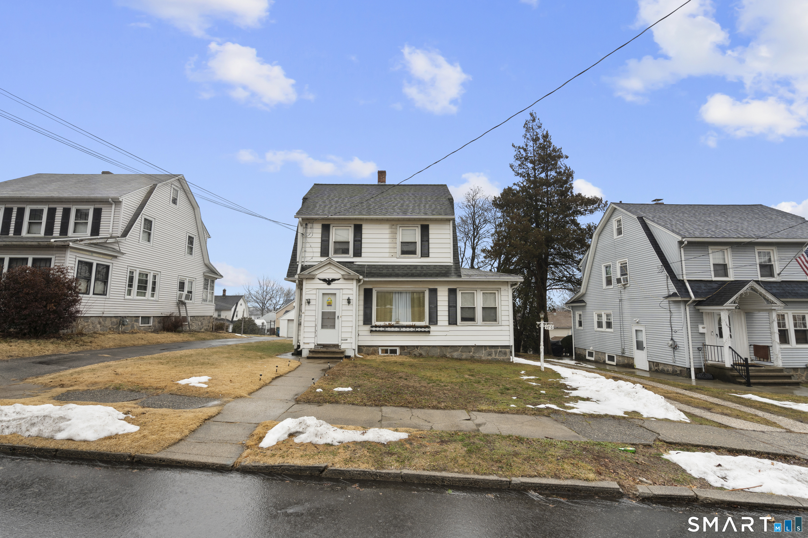 170 Judson Place Bridgeport, CT 06610 - Photo 2 of 17