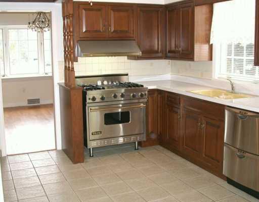 2878 Brodhead Road Aliquippa, PA 15001 - Photo 4 of 8 Kitchen.