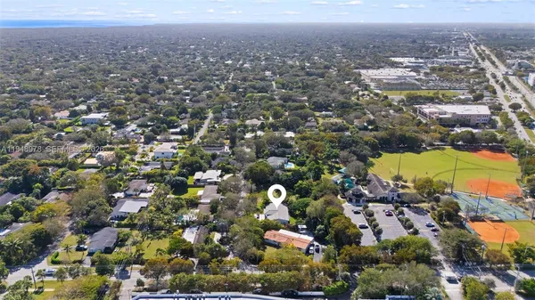 an aerial view of multiple house
