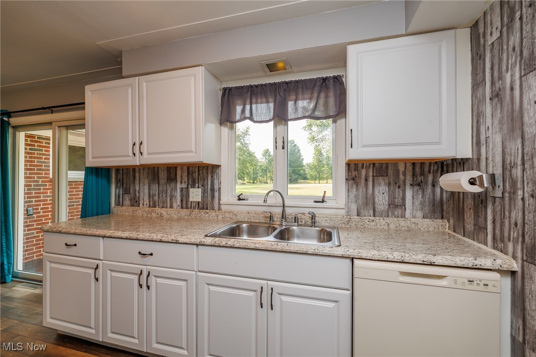 11331 Albion Road North Royalton, OH 44133 - Photo 10 of 42