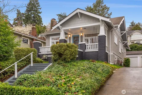$1,395,000 | 2629 Boyer Avenue East, Seattle, WA 98102