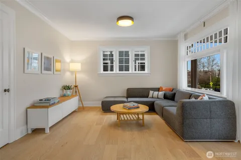 $1,395,000 | 2629 Boyer Avenue East, Seattle, WA 98102