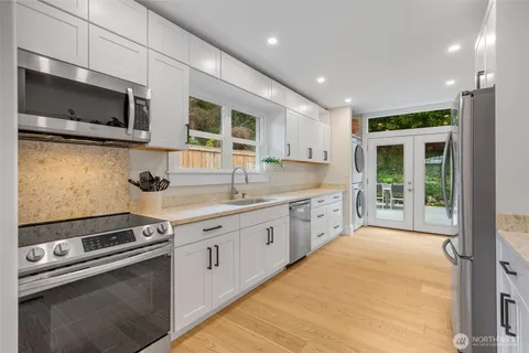 $1,395,000 | 2629 Boyer Avenue East, Seattle, WA 98102