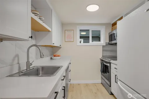 $1,395,000 | 2629 Boyer Avenue East, Seattle, WA 98102