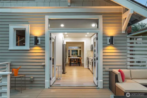 $1,395,000 | 2629 Boyer Avenue East, Seattle, WA 98102