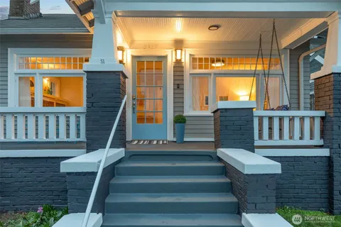 $1,395,000 | 2629 Boyer Avenue East, Seattle, WA 98102