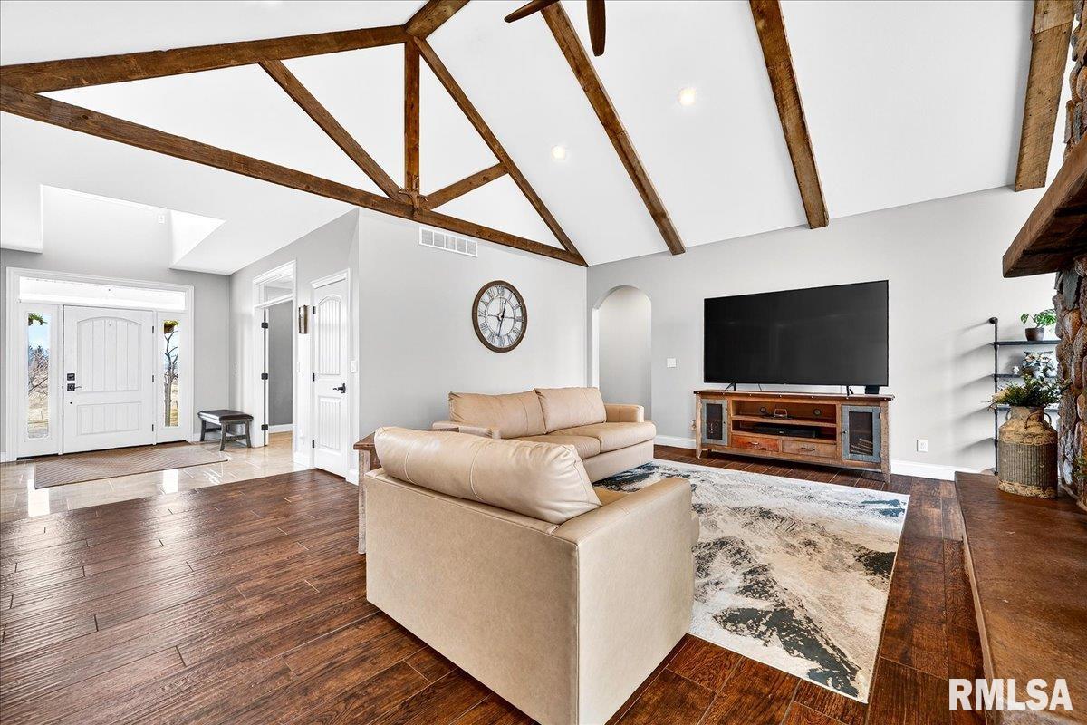 3661 Cole Hollow Road Pekin, IL 61554 - Photo 13 of 57