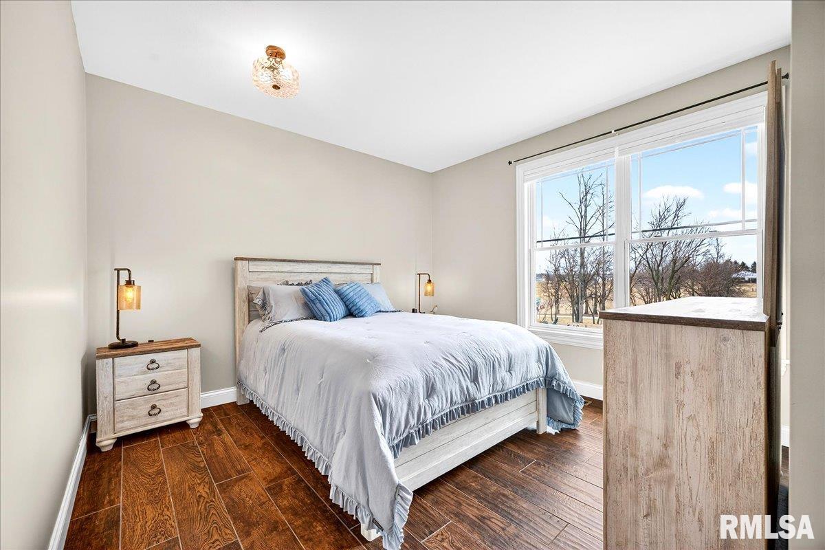 3661 Cole Hollow Road Pekin, IL 61554 - Photo 23 of 57