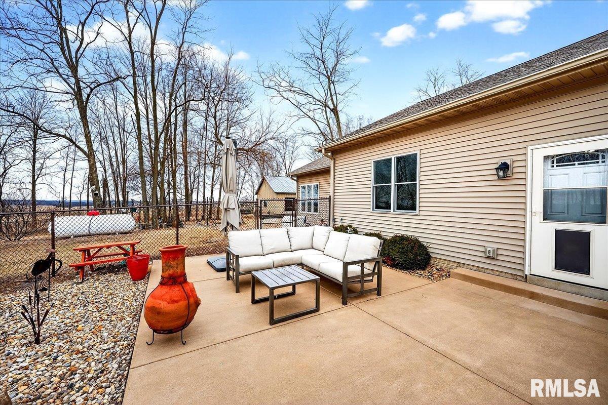 3661 Cole Hollow Road Pekin, IL 61554 - Photo 43 of 57