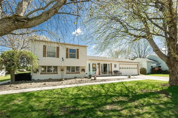 $265,000 | 1013 Brentwood Drive, Greenville, PA 16125
