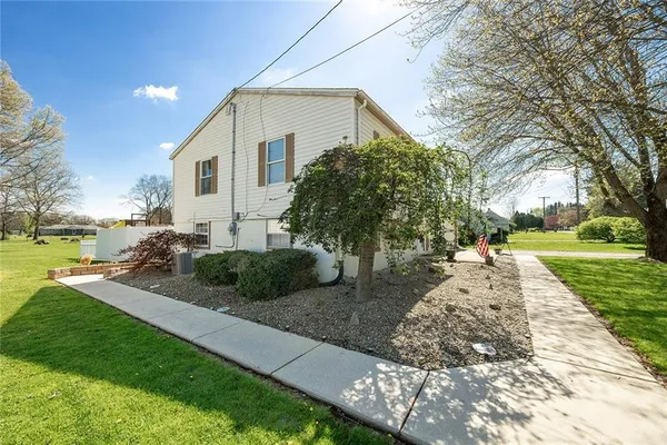 $265,000 | 1013 Brentwood Drive, Greenville, PA 16125