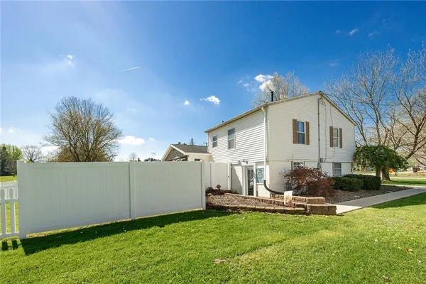 $265,000 | 1013 Brentwood Drive, Greenville, PA 16125