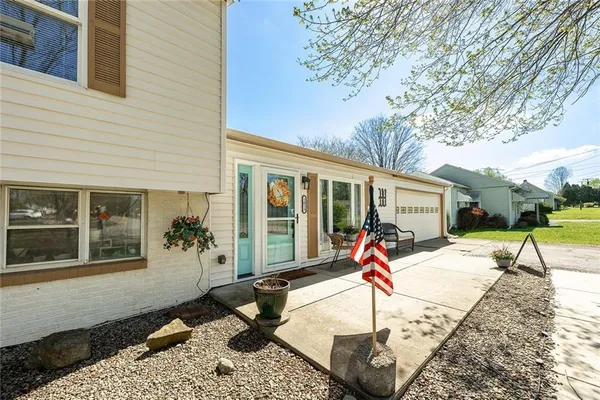 $265,000 | 1013 Brentwood Drive, Greenville, PA 16125