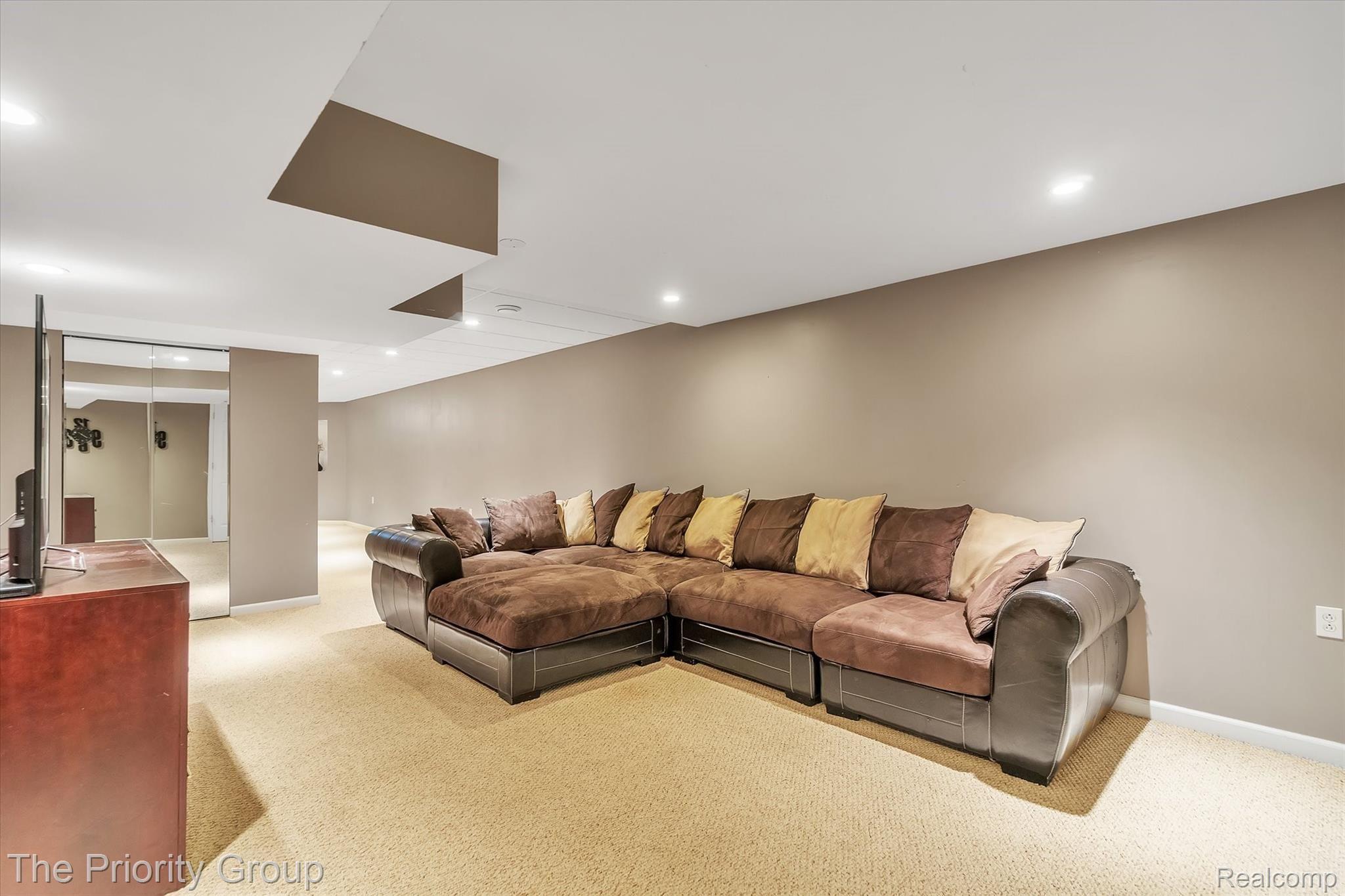 10326 Durham Road Clarkston, MI 48348 - Photo 40 of 48 36-10326-Durham-Rd-Windowstill-Real-Estate-Photography-36.jpg