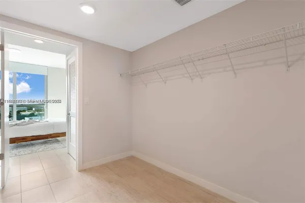 $490,000 | 3900 Biscayne Boulevard, Unit N905, Miami, FL 33137