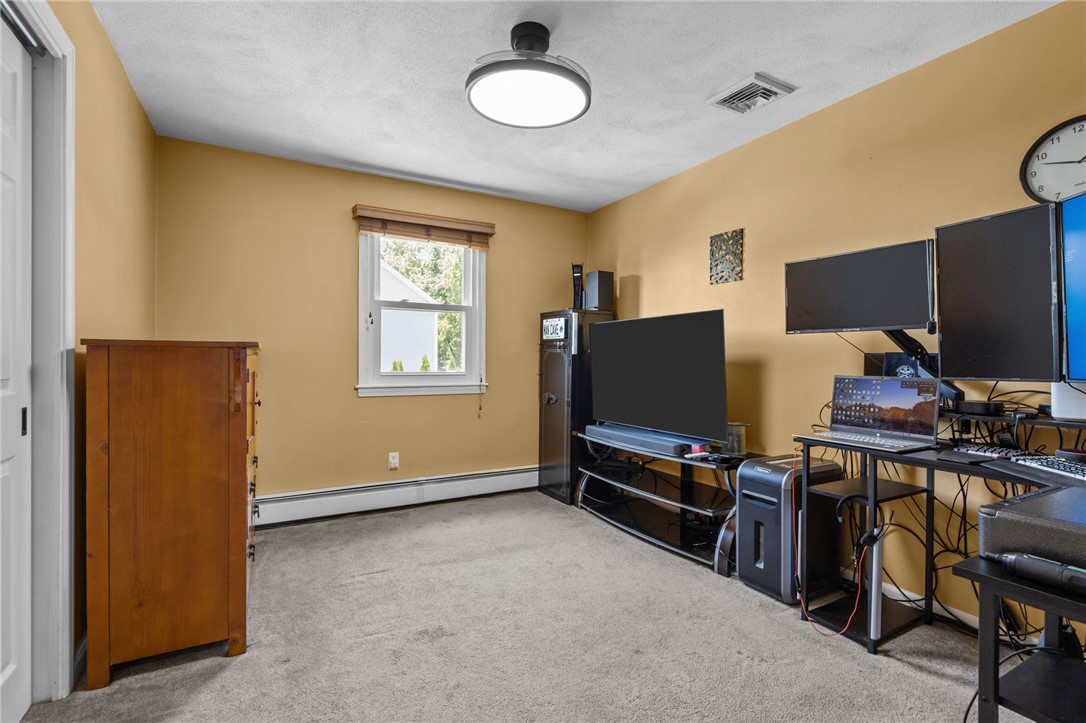 38 Bateman Avenue Cranston, RI 02920 - Photo 24 of 41