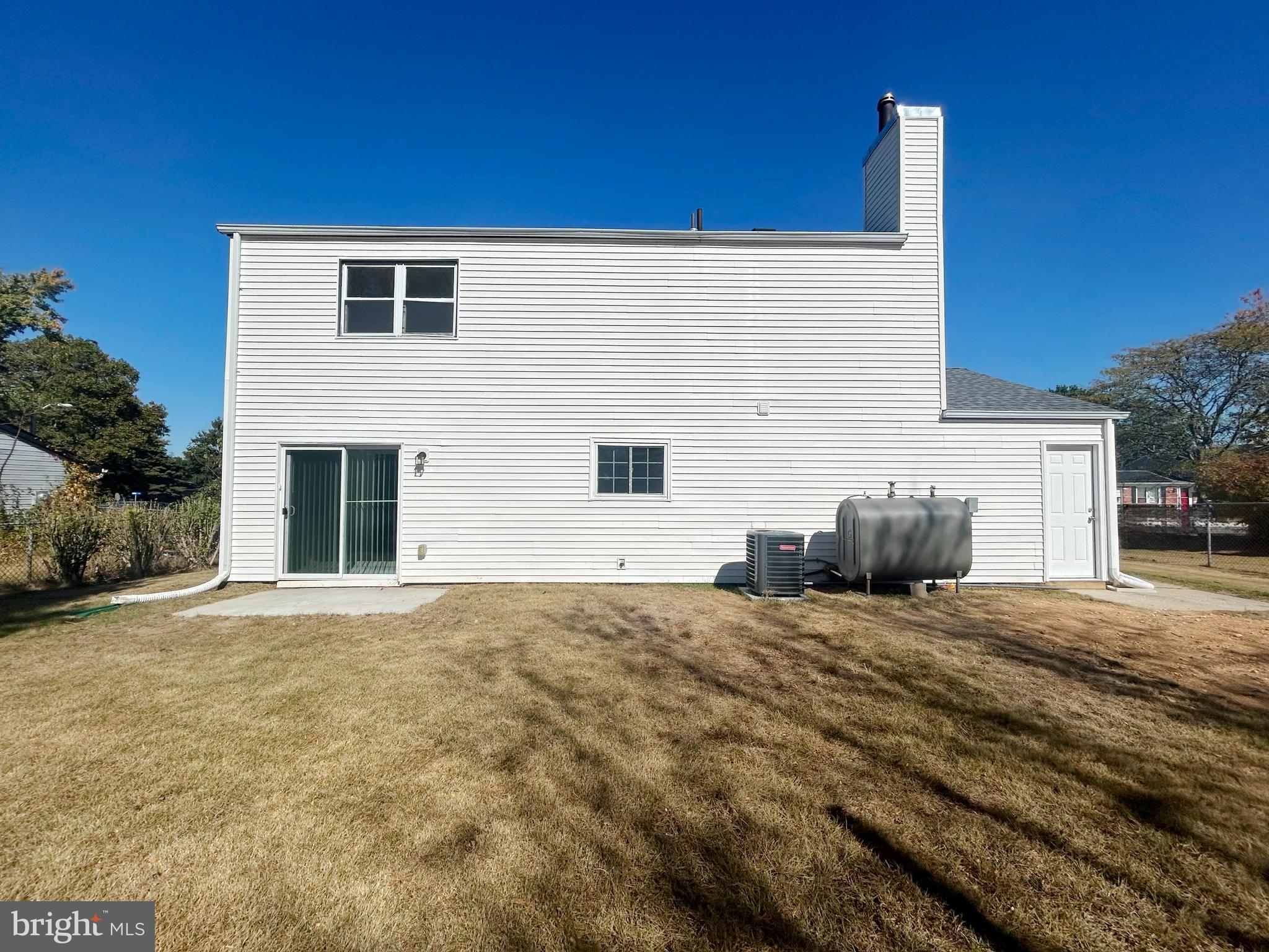 721 Debra Drive Williamstown, NJ 08094 - Photo 2 of 14