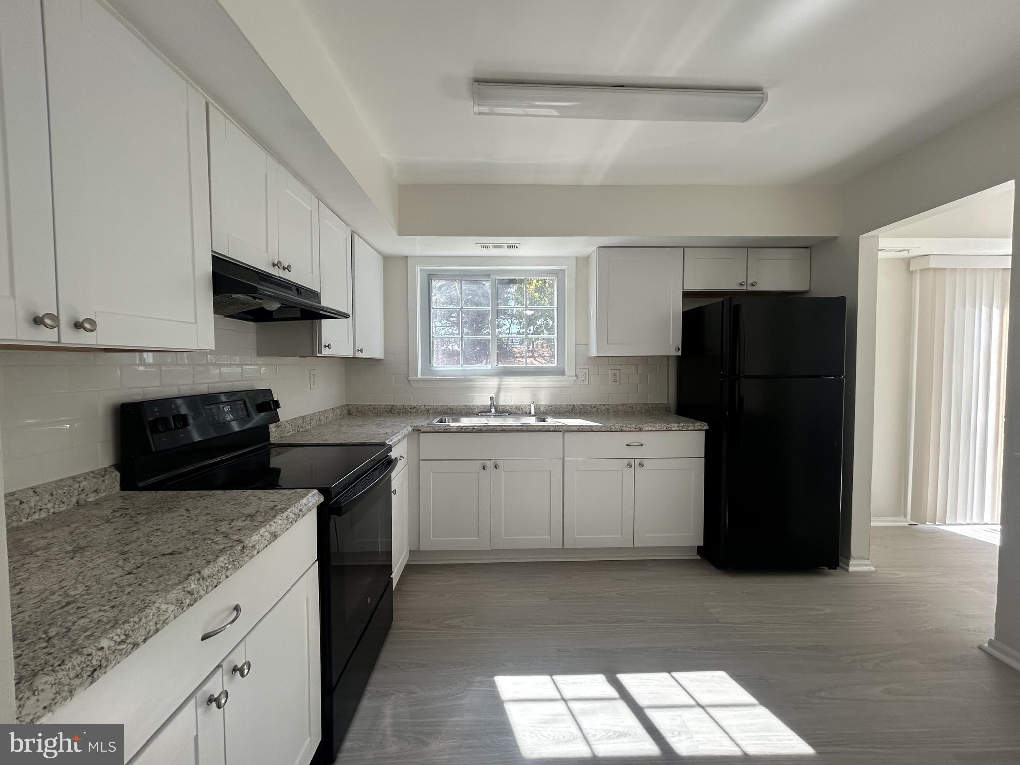 721 Debra Drive Williamstown, NJ 08094 - Photo 3 of 14