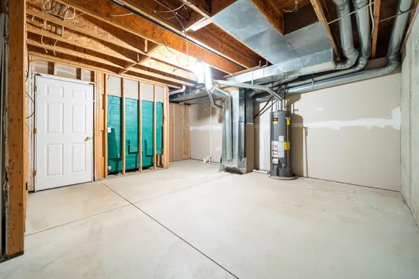 $339,900 | 1774 Park Trail Northeast, Grand Rapids, MI 49525