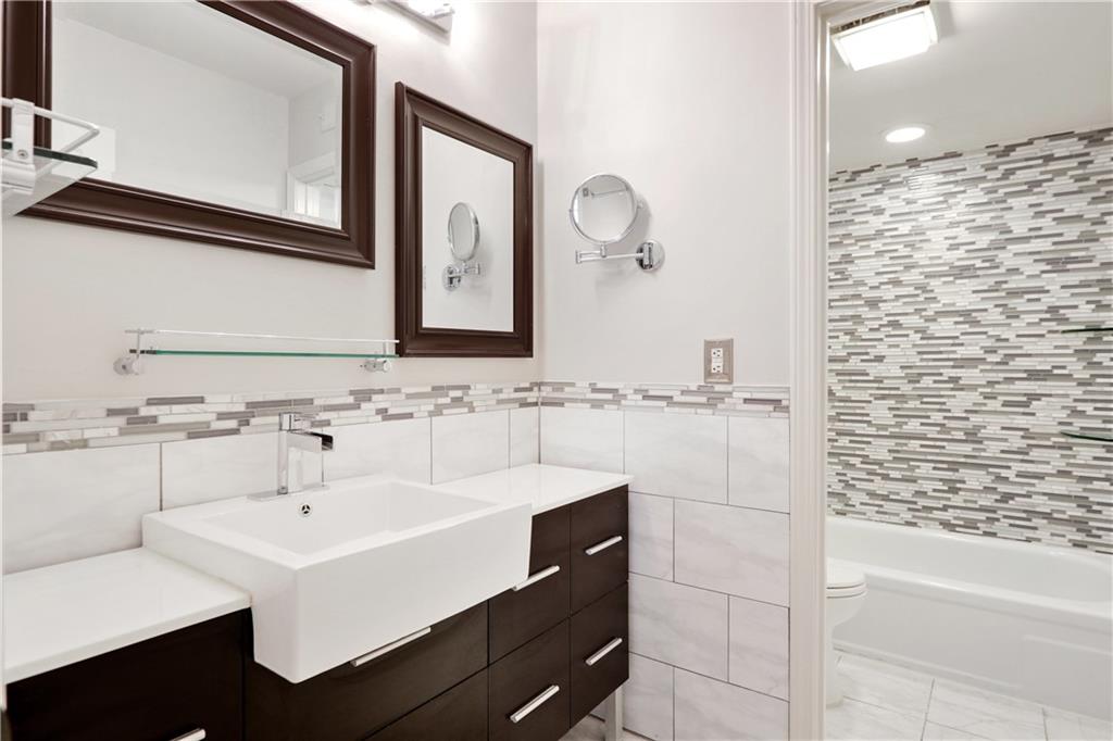 60 Chaumont Square Northwest Atlanta, GA 30327 - Photo 19 of 25