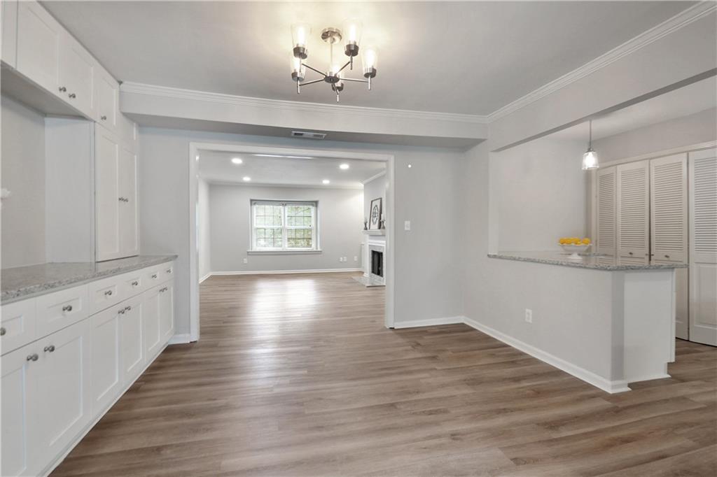 60 Chaumont Square Northwest Atlanta, GA 30327 - Photo 7 of 25