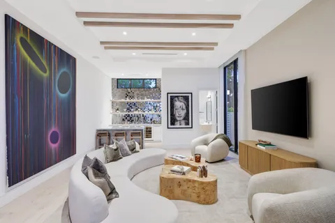 $5,000,000 | 340 Grove Place, Delray Beach, FL 33444