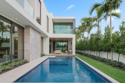 $5,000,000 | 340 Grove Place, Delray Beach, FL 33444
