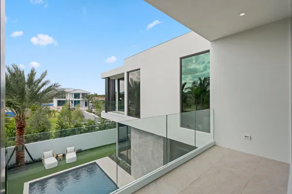 $5,000,000 | 340 Grove Place, Delray Beach, FL 33444