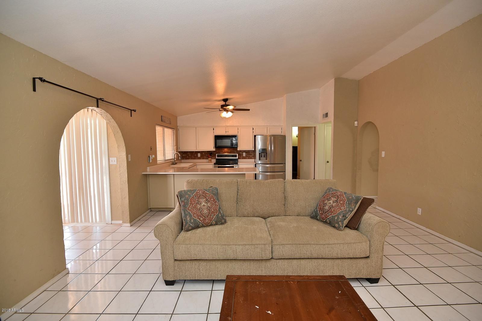 2511 South Evergreen Road Tempe, AZ 85282 - Photo 12 of 32 DSC_0640