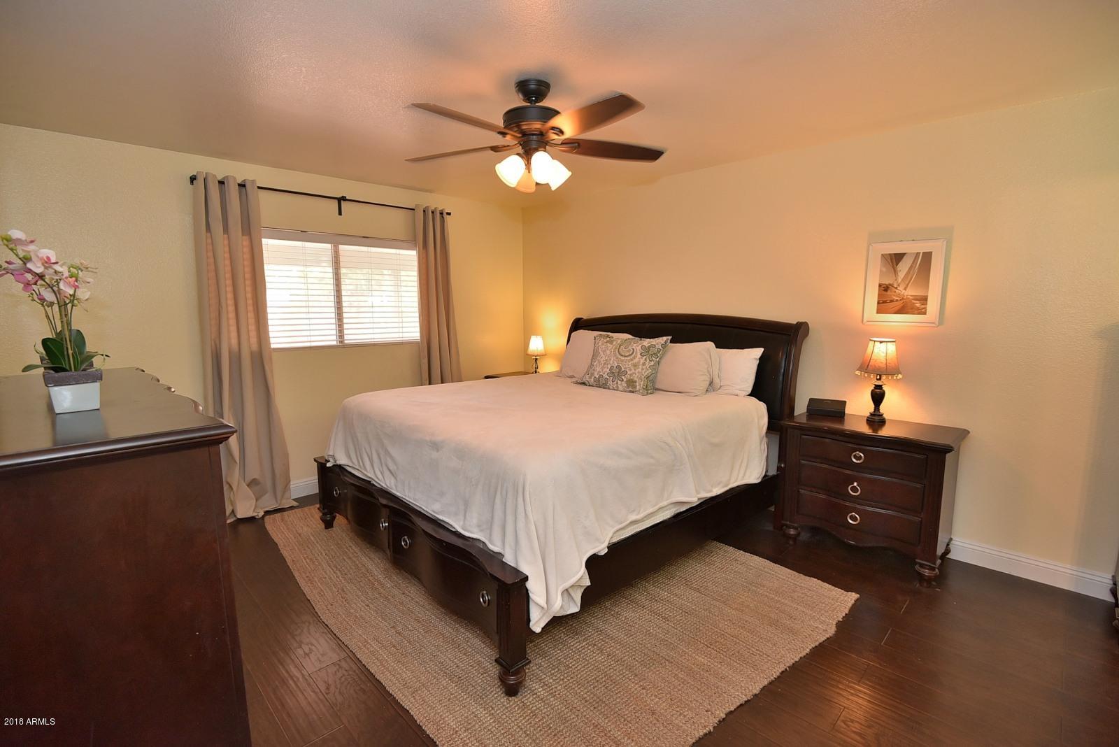 2511 South Evergreen Road Tempe, AZ 85282 - Photo 22 of 32 large master bedroom