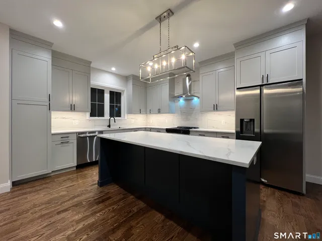 $614,900 | 410 Alba Avenue, Bridgeport, CT 06606