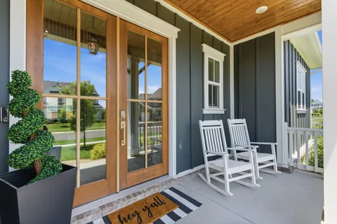 $1,025,000 | 2009 Ellsworth Lane, Arrington, TN 37014