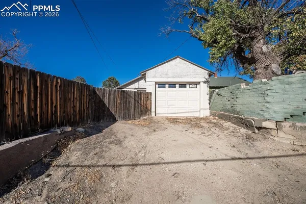 $205,000 | 1302 East 10th Street, Pueblo, CO 81001