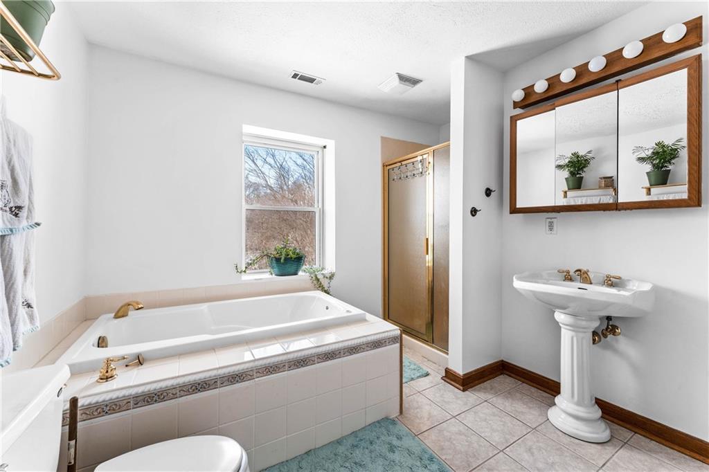 2691 Evergreen Road Pulaski, PA 16143 - Photo 22 of 25 Gallery Image 22