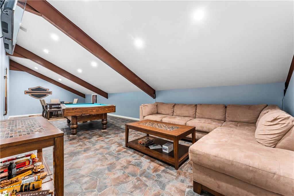 2691 Evergreen Road Pulaski, PA 16143 - Photo 24 of 25 Gallery Image 24