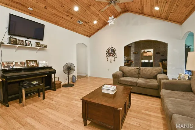 $335,000 | 9753 State Hwy CC, Niangua, MO 65713