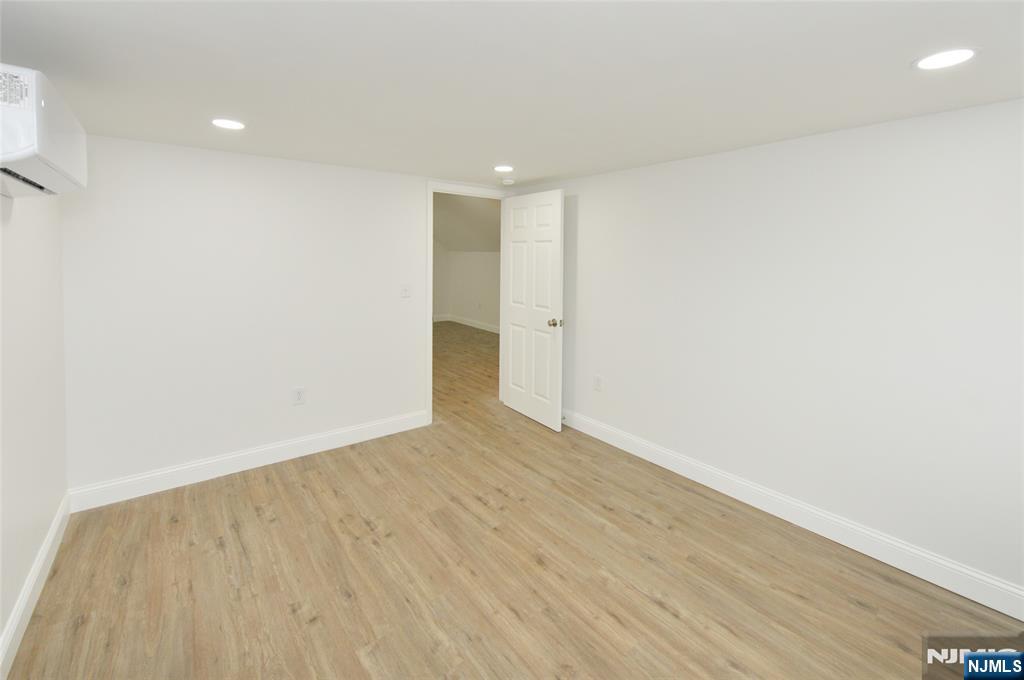 385 Goffle Road, Unit 2 Ridgewood, NJ 07450 - Photo 7 of 11