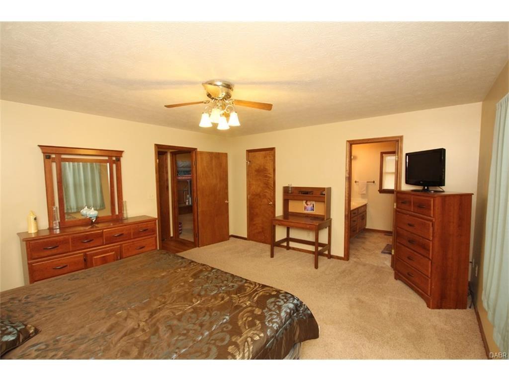 1377 Surrey Road Troy, OH 45373 - Photo 21 of 24 Gallery Image 21