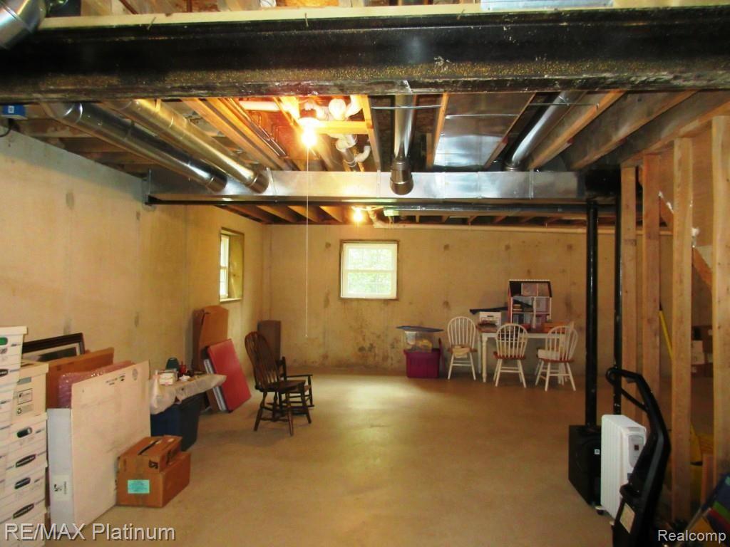 6222 Munsell Road Howell, MI 48843 - Photo 18 of 21 IMG_1742.jpg
