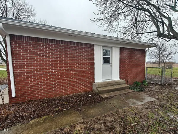 $3,900 | 2183 South Fairview Drive, Shelbyville, IN 46176