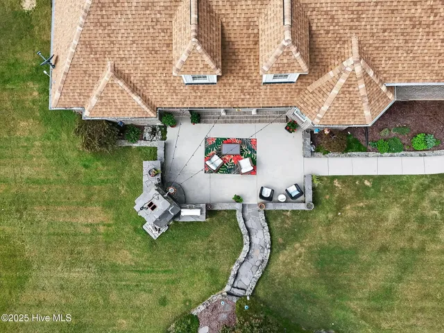 $829,900 | 296 Shoreline Drive, Princeton, NC 27569