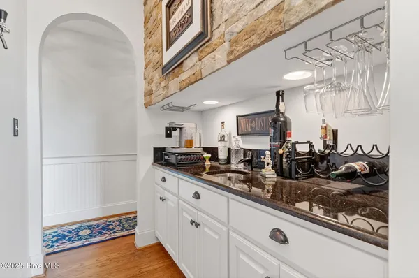 $799,900 | 296 Shoreline Drive, Princeton, NC 27569
