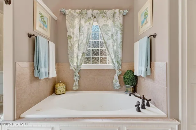 $829,900 | 296 Shoreline Drive, Princeton, NC 27569