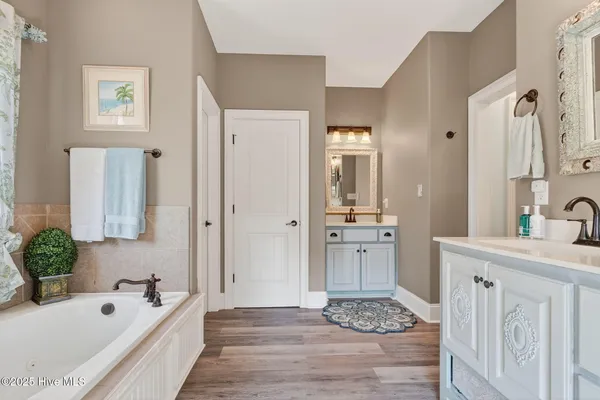 $799,900 | 296 Shoreline Drive, Princeton, NC 27569