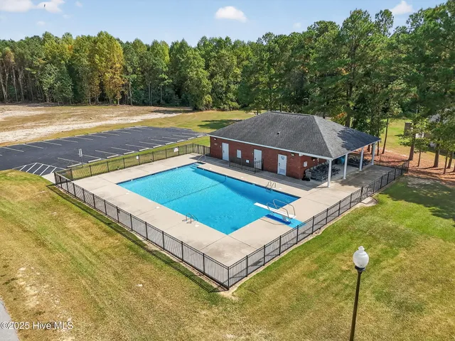 $829,900 | 296 Shoreline Drive, Princeton, NC 27569
