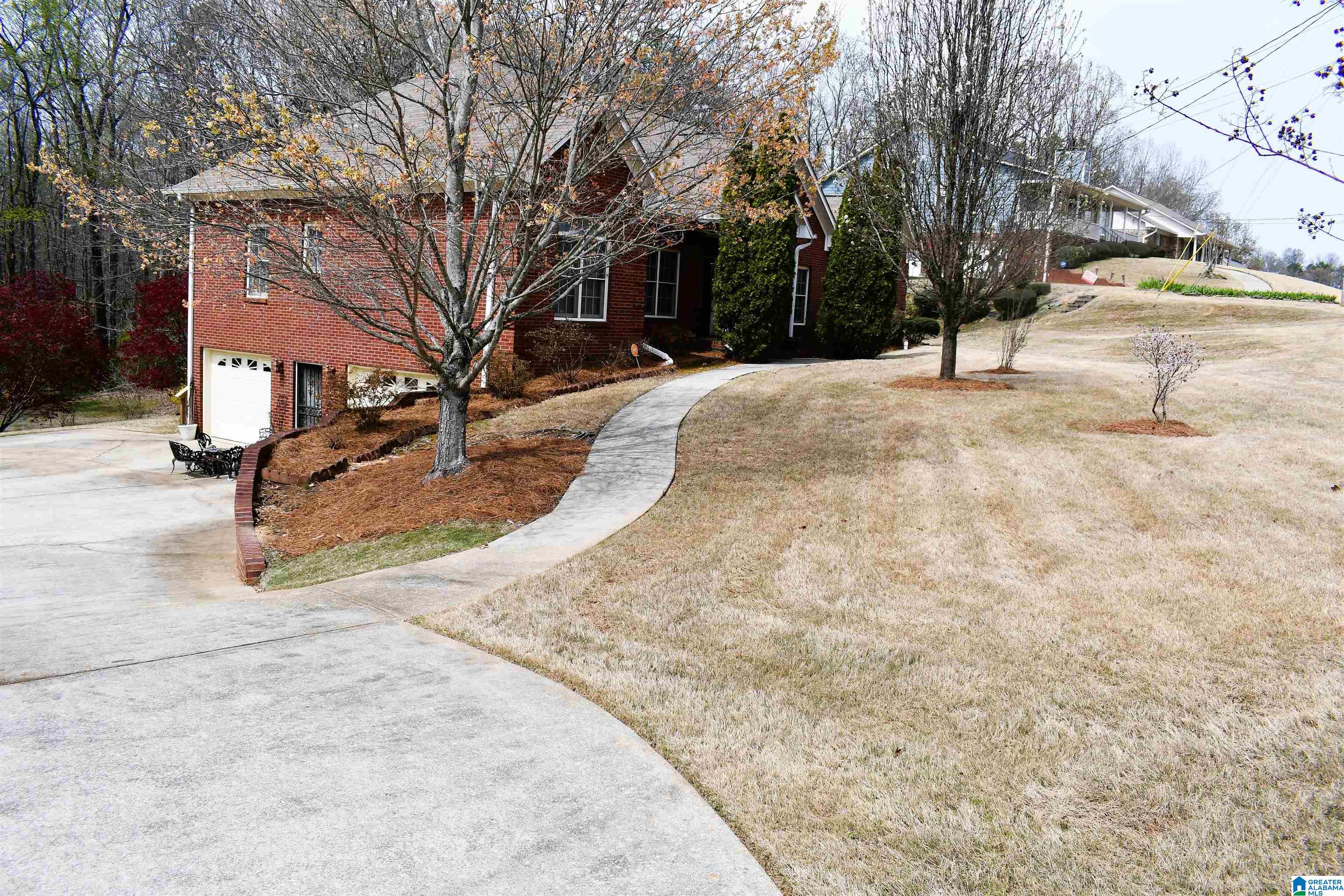 1700 Ridgefield Circle Birmingham, AL 35215 - Photo 6 of 36