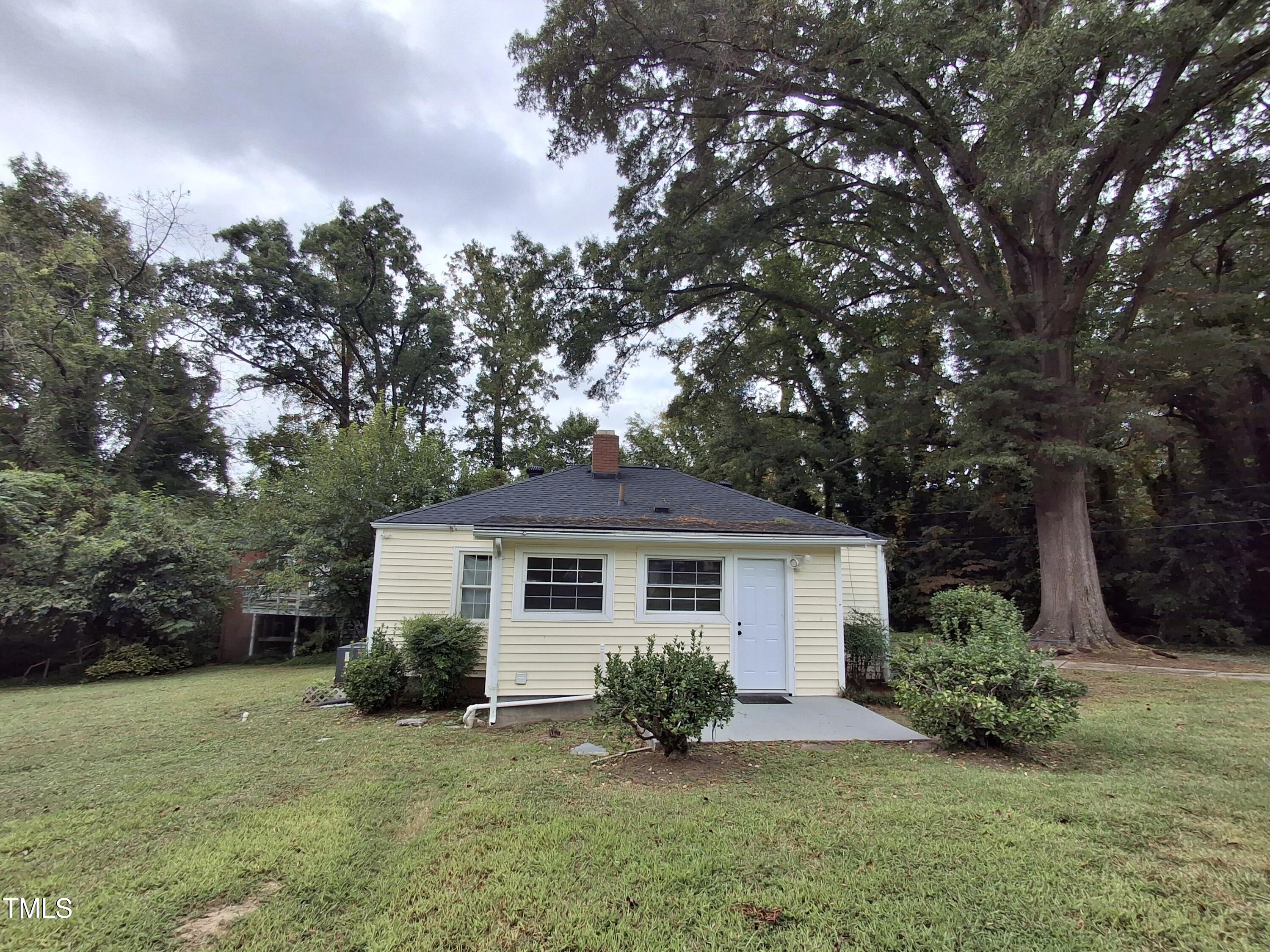 1410 Braxton Street Durham, NC 27701 - Photo 2 of 26 20250911_122349