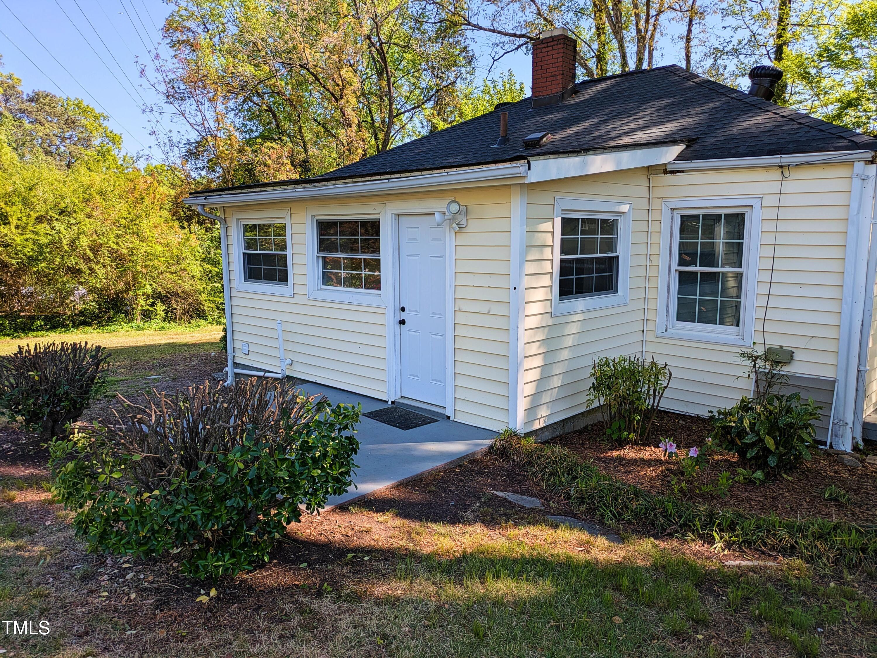 1410 Braxton Street Durham, NC 27701 - Photo 3 of 26 PXL_20250413_194833320