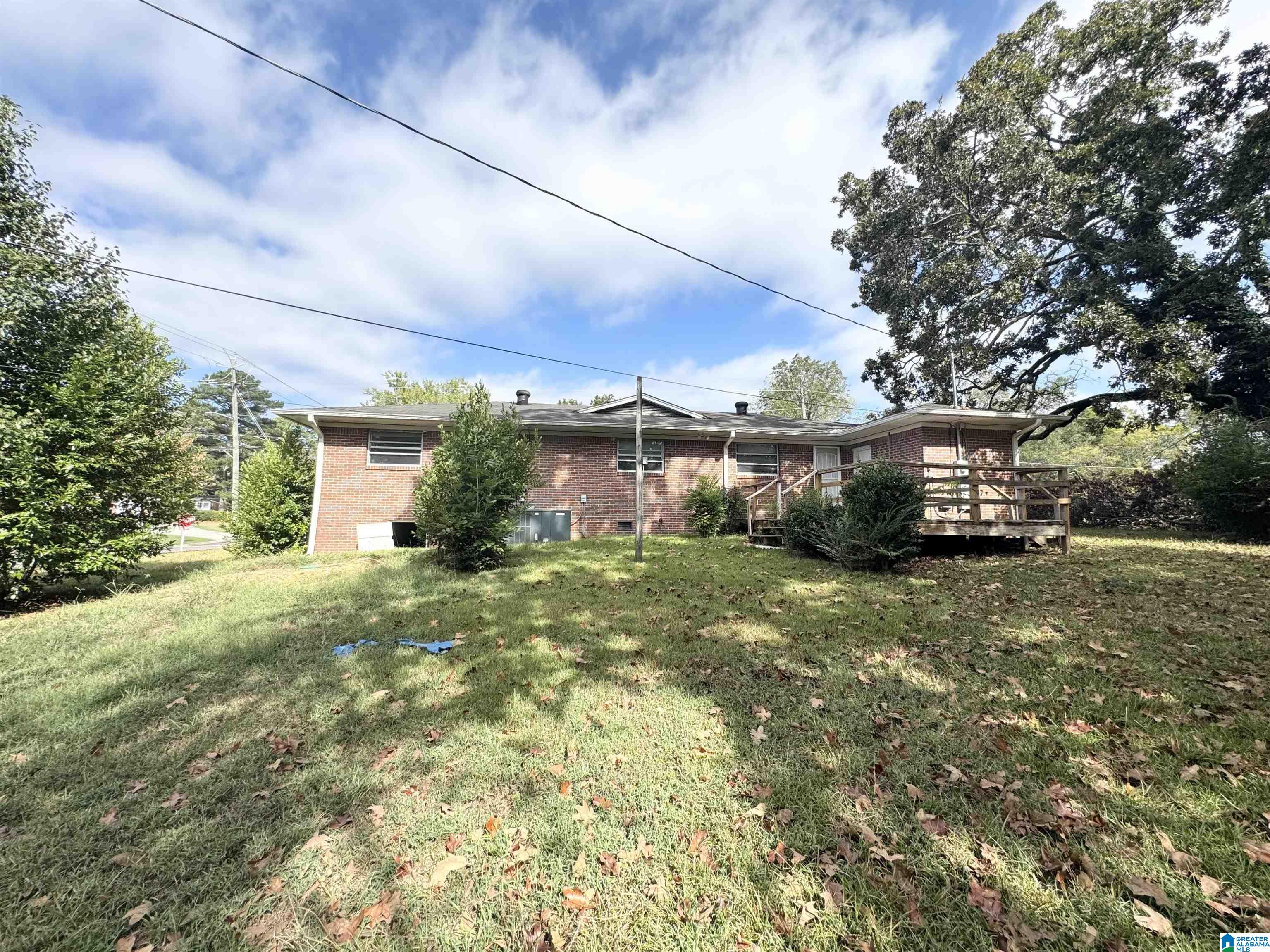 517 Sunhill Road Northwest Birmingham, AL 35215 - Photo 2 of 36