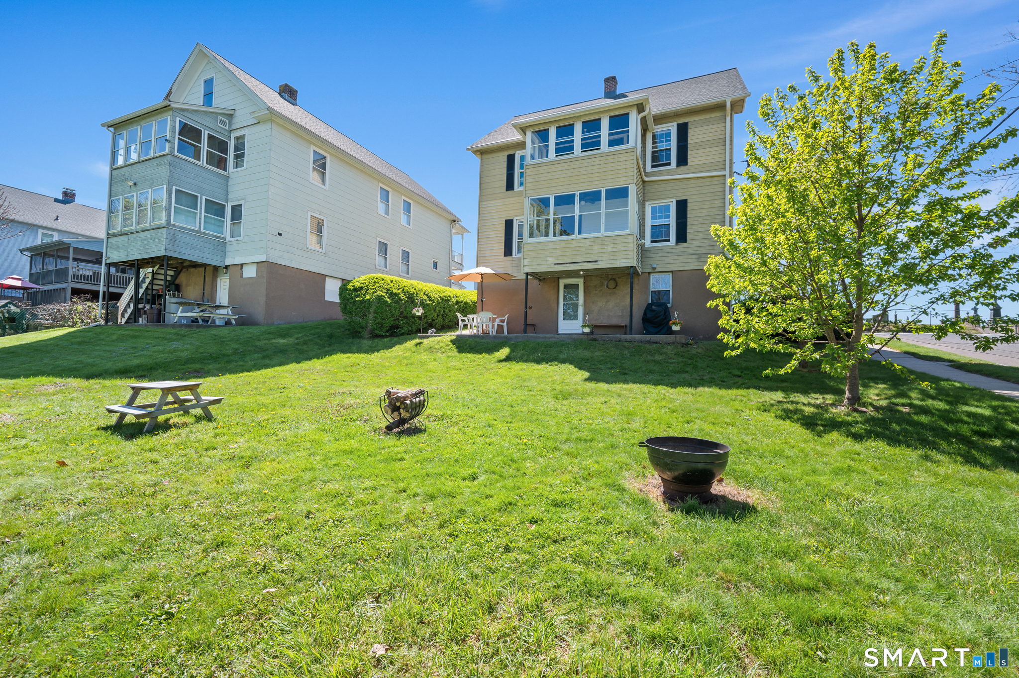 38 Johnson Street Middletown, CT 06457 - Photo 5 of 40